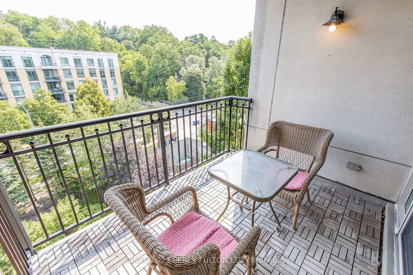 18 William Carson Crescent, Unit 816 thumbnail 33