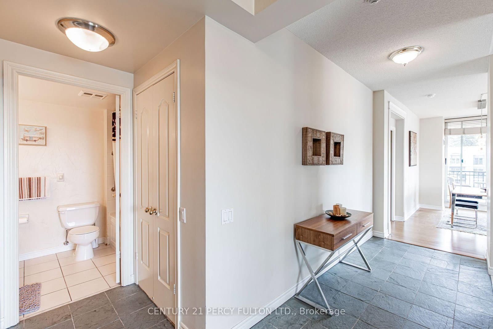 18 William Carson Crescent, Unit 816 thumbnail 9