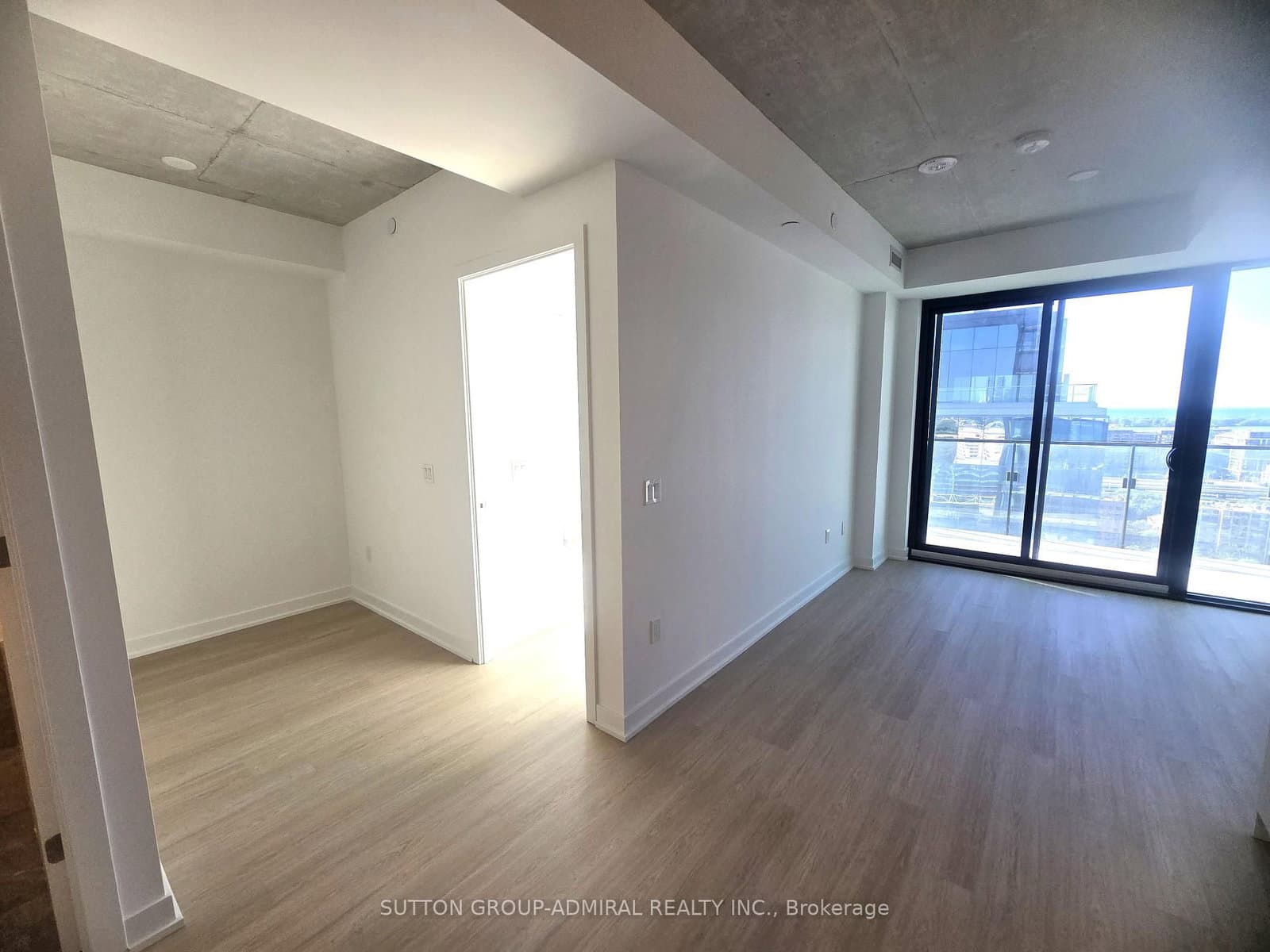 284 King Street E, Unit 2202 thumbnail 11