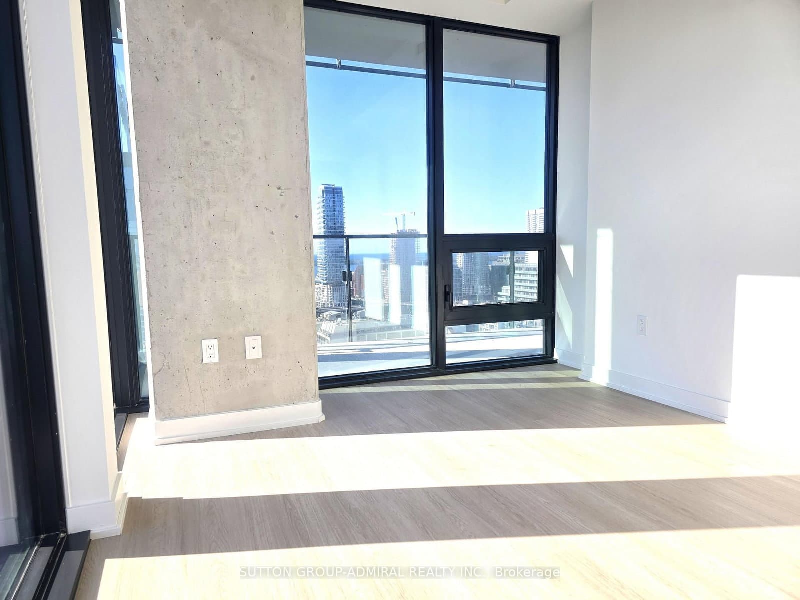 284 King Street E, Unit 2202 thumbnail 12