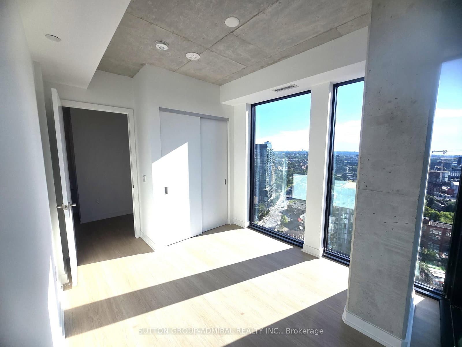 284 King Street E, Unit 2202 thumbnail 13