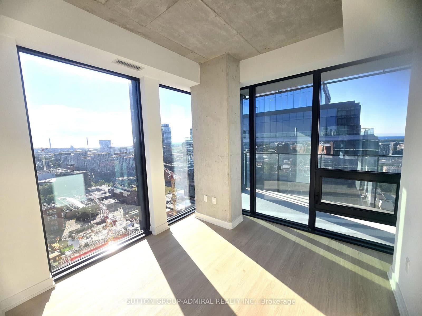 284 King Street E, Unit 2202 thumbnail 14