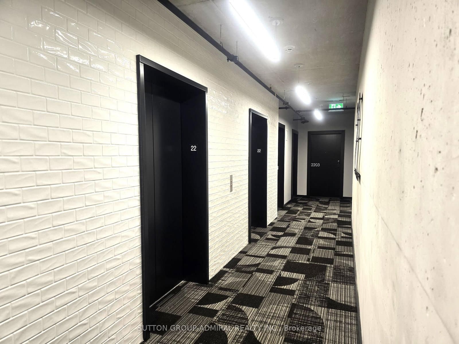 284 King Street E, Unit 2202 thumbnail 4
