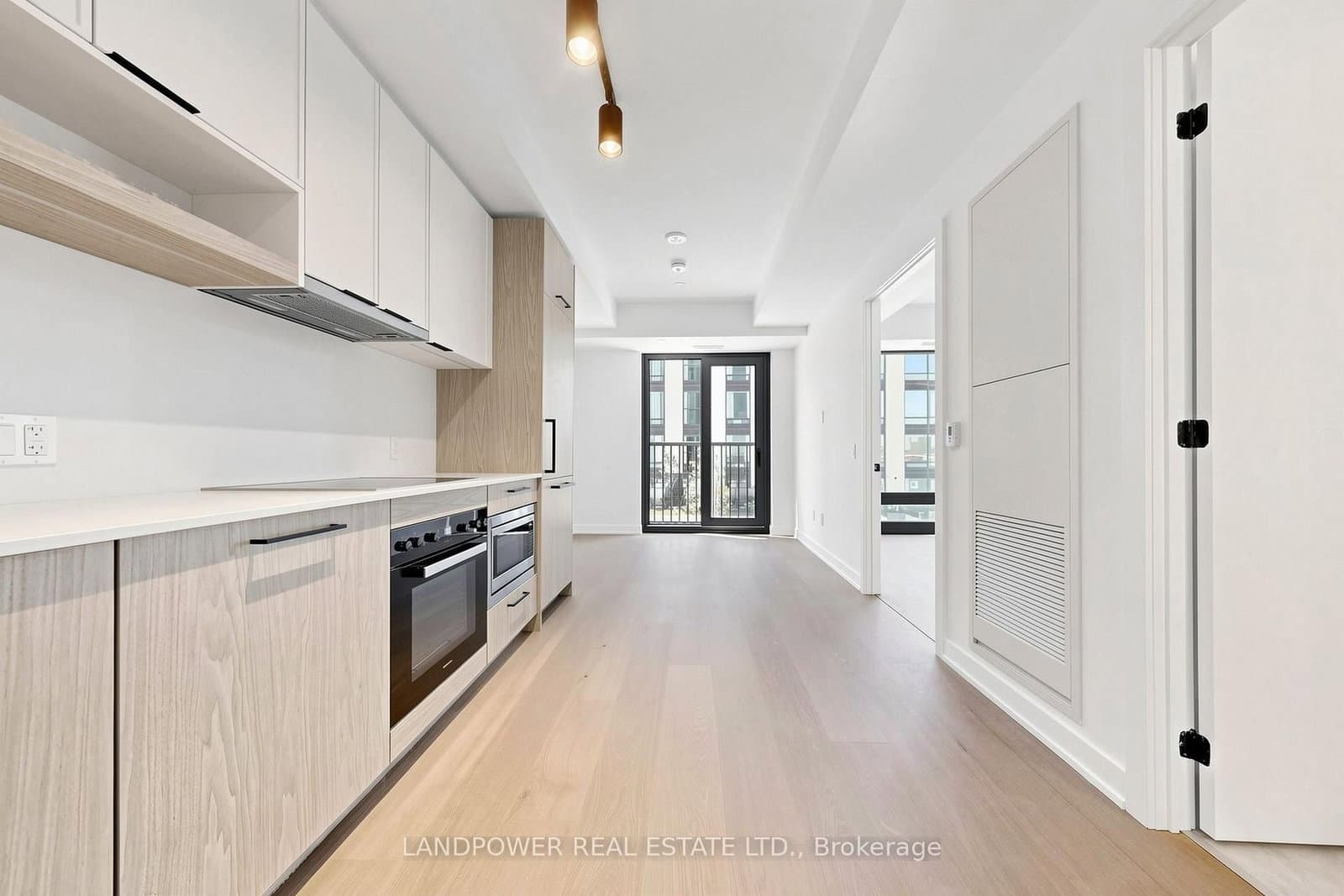 89 Montclair Avenue, Unit 1026 thumbnail 6