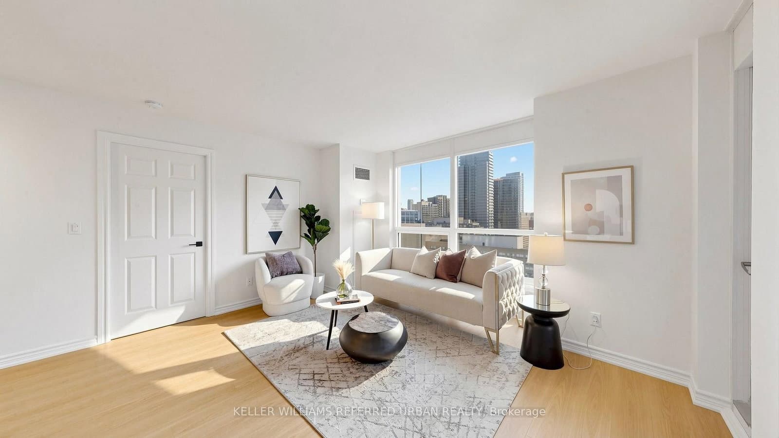 761 Bay Street, Unit 2205 thumbnail 14