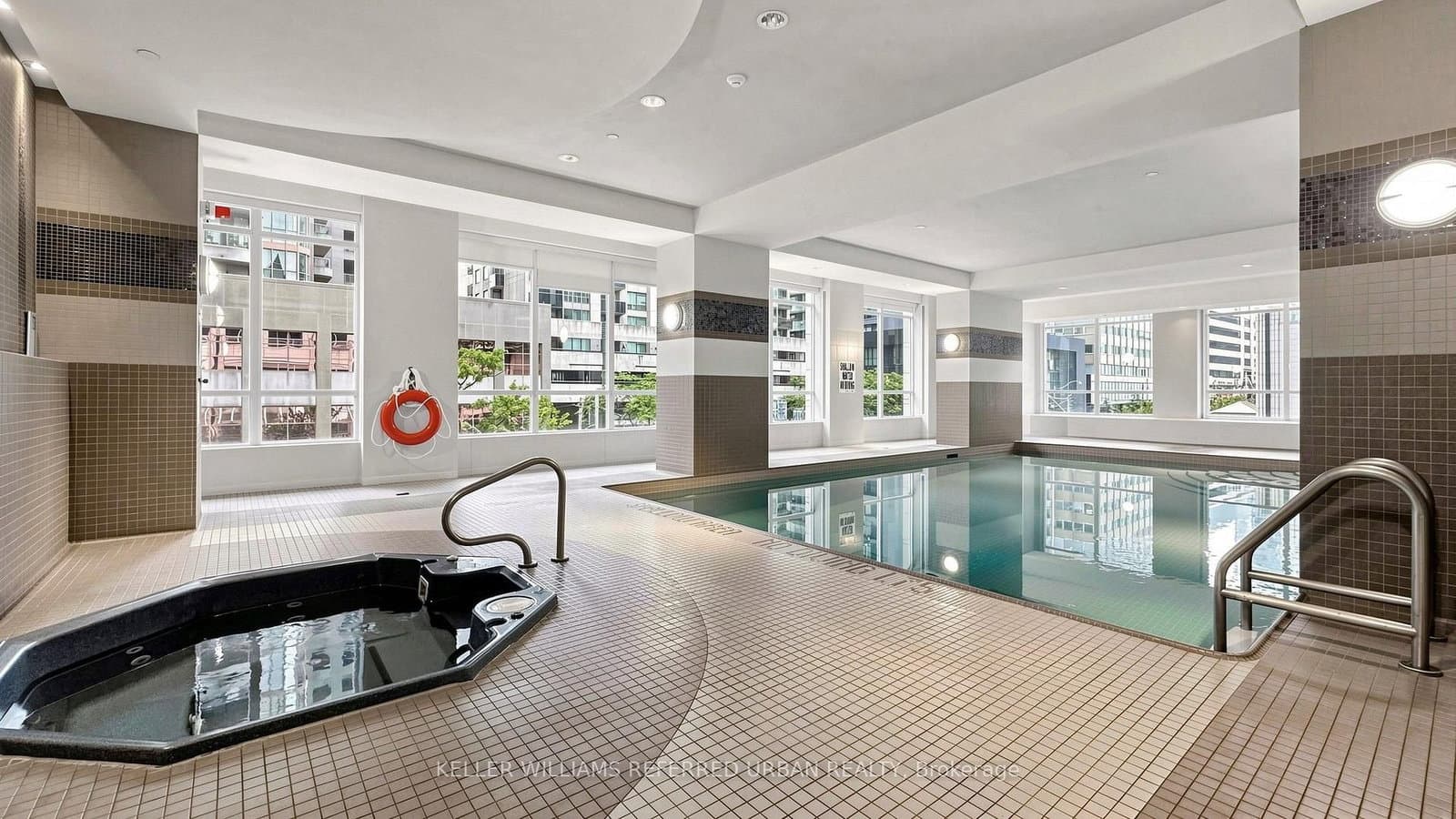 761 Bay Street, Unit 2205 thumbnail 25