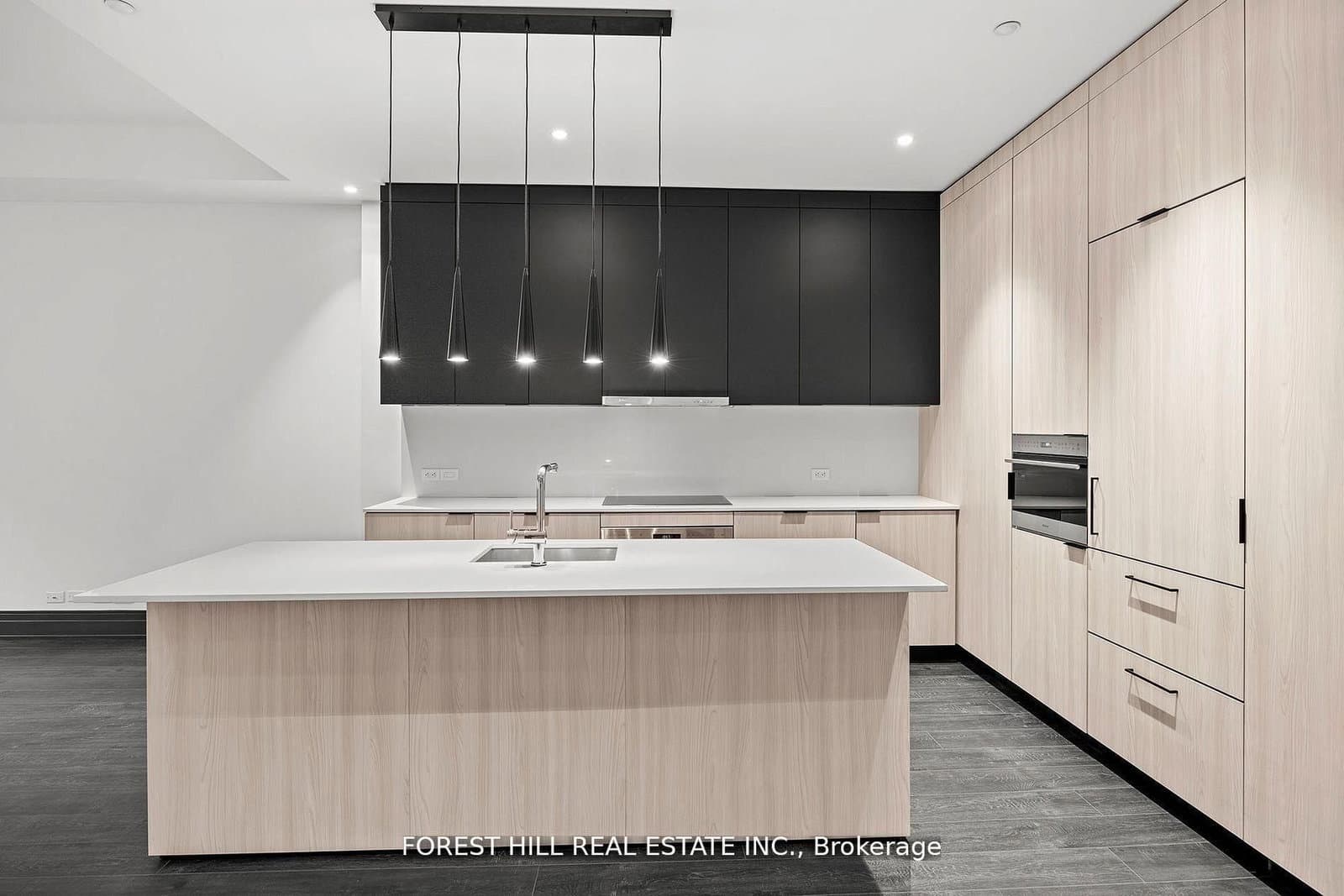 2 Avenue Road, Unit 1502 thumbnail 5
