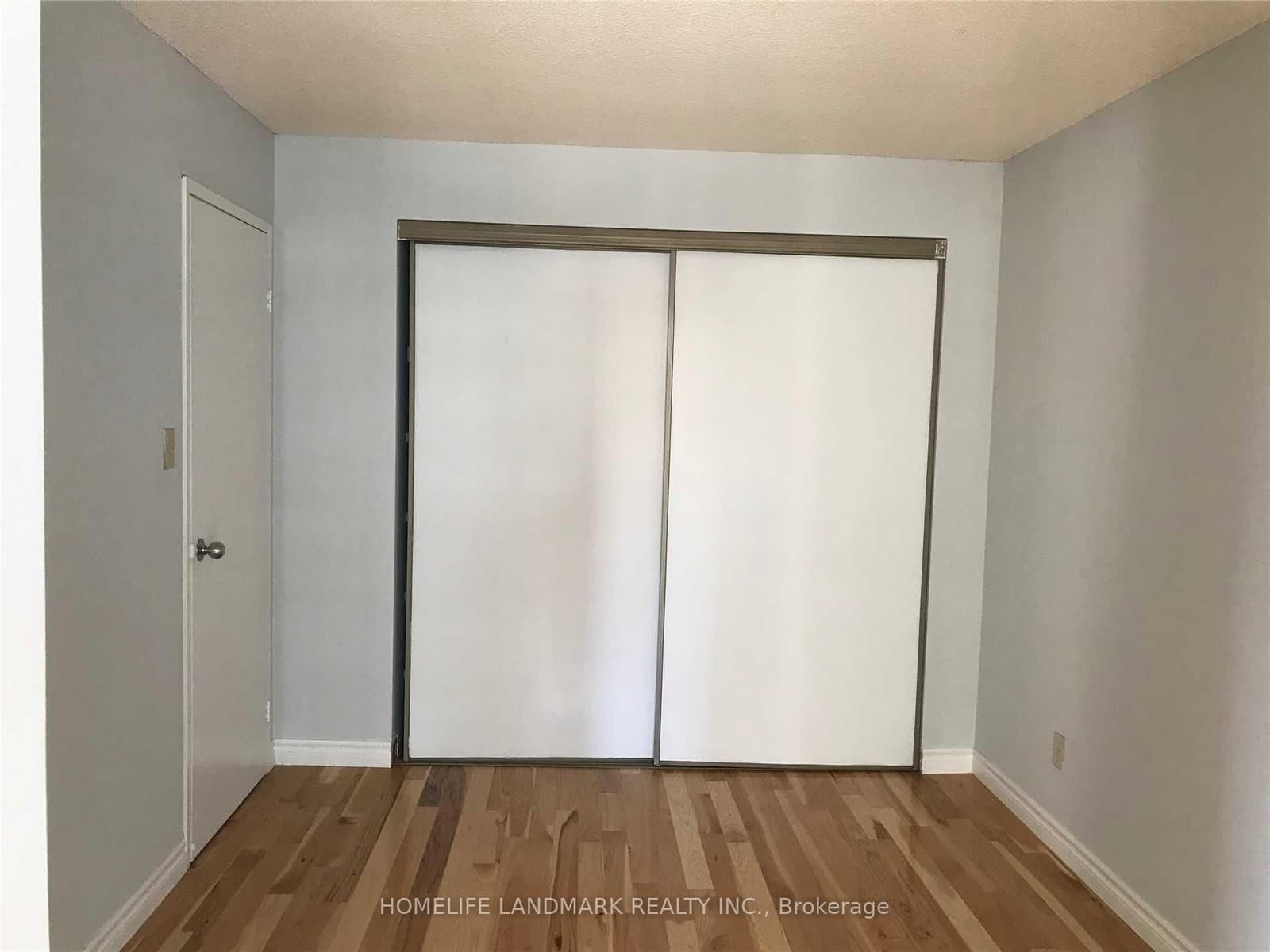 633 Bay Street, Unit 1122 thumbnail 8