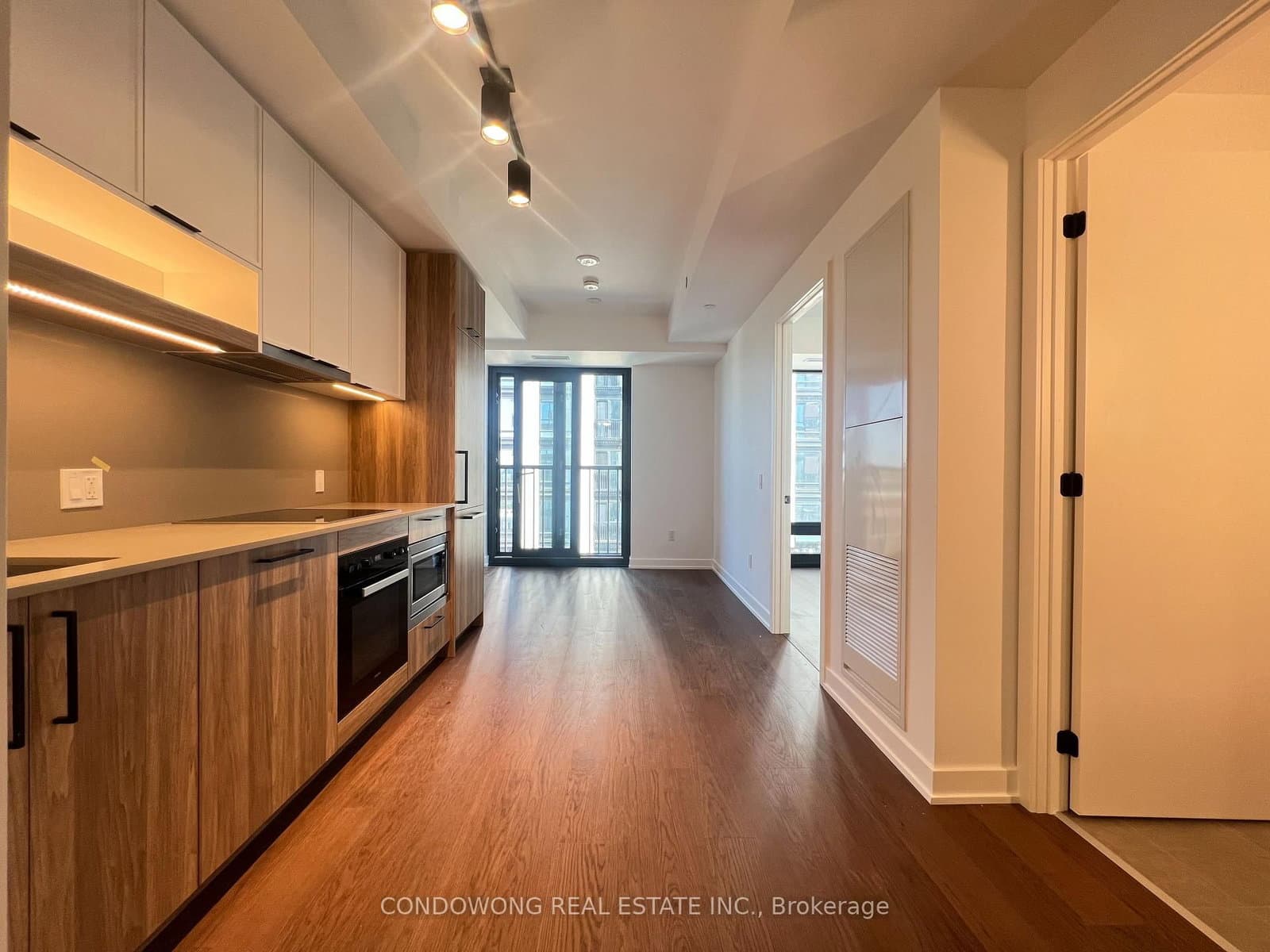 91 Montclair Avenue, Unit 1112 - Image 1