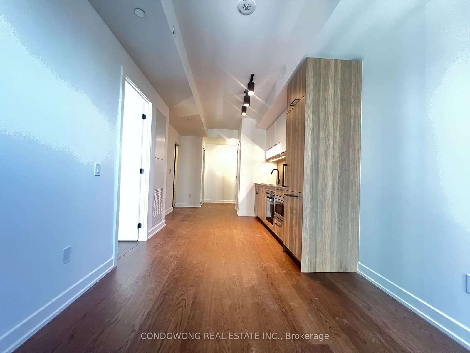 91 Montclair Avenue, Unit 1112 thumbnail 9