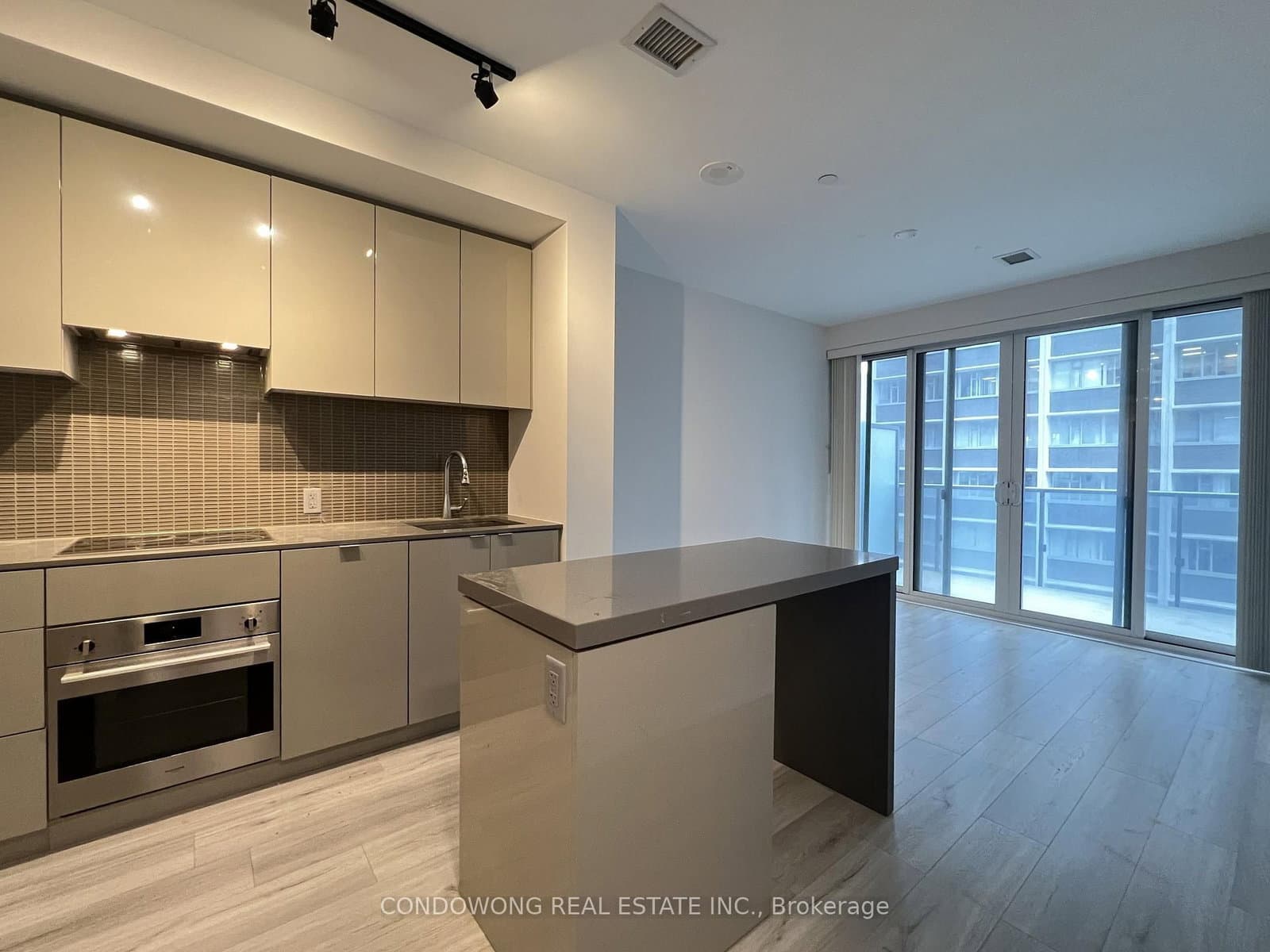 7 Grenville Street, Unit 1110