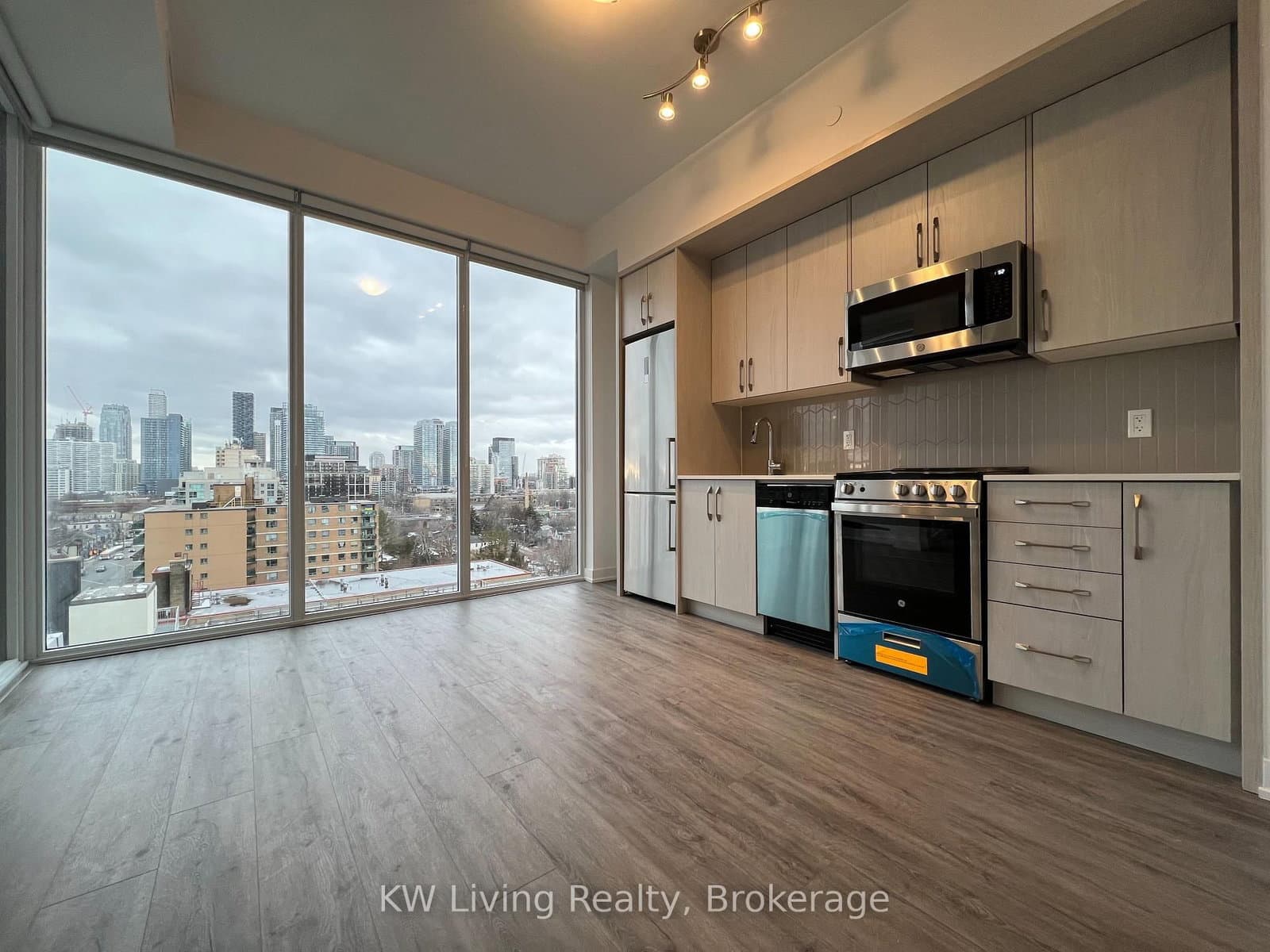 1 Cardiff Road, Unit 1105 thumbnail 3