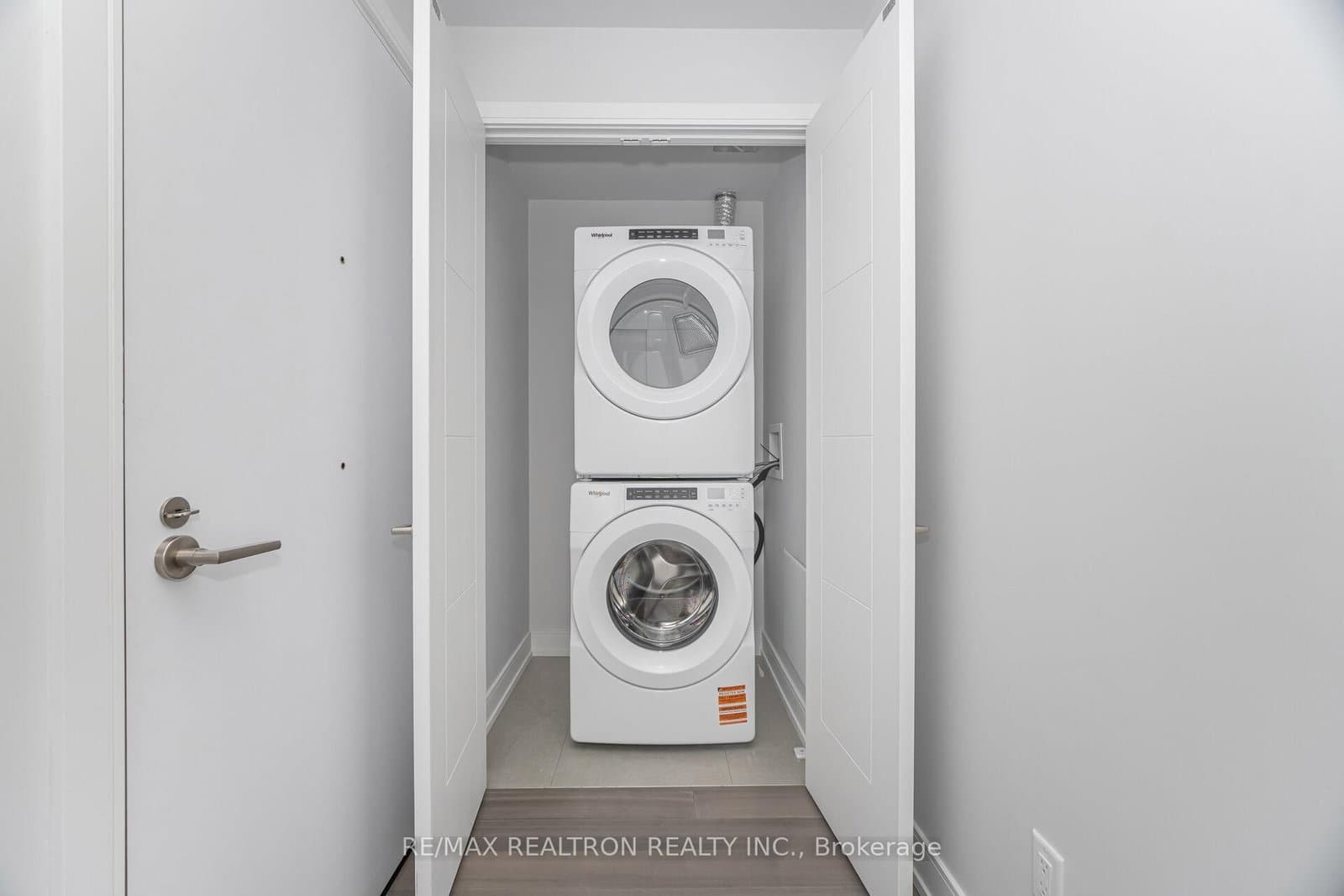 664 Spadina Avenue, Unit 508 thumbnail 15