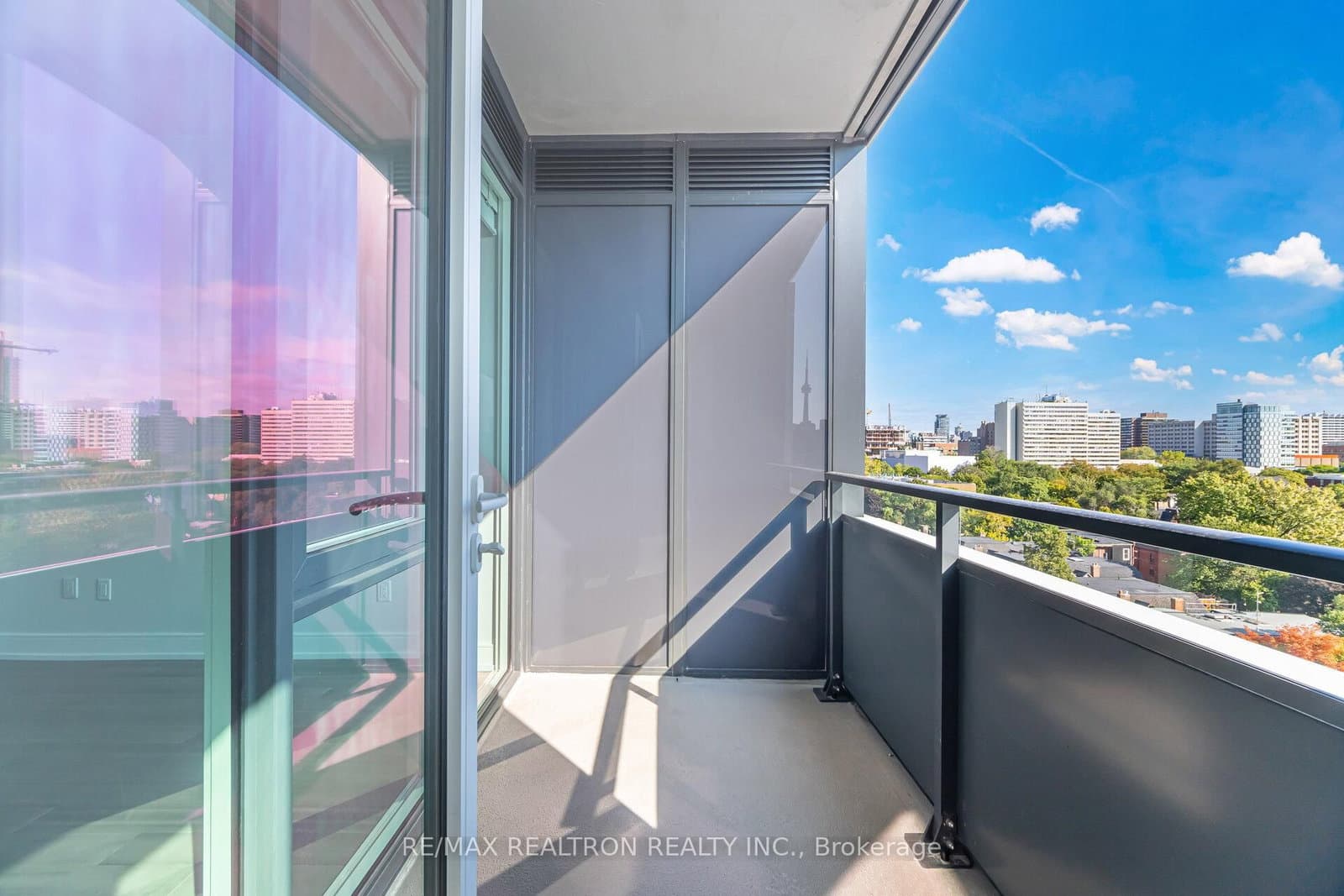 664 Spadina Avenue, Unit 508 thumbnail 16