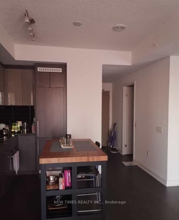 125 blue jays Way, Unit 2503 thumbnail 5