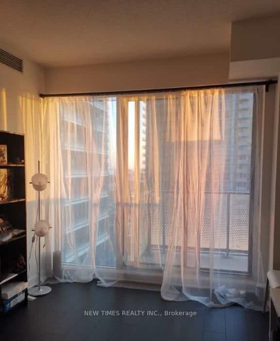 125 blue jays Way, Unit 2503 thumbnail 8