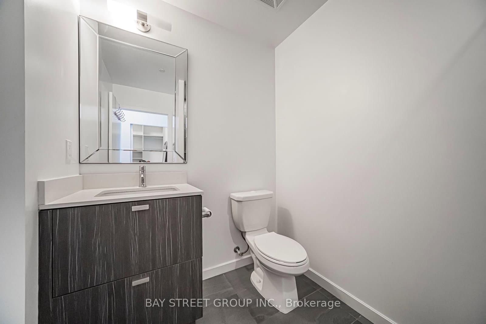 56 Forest Manor Road, Unit 1205 thumbnail 7