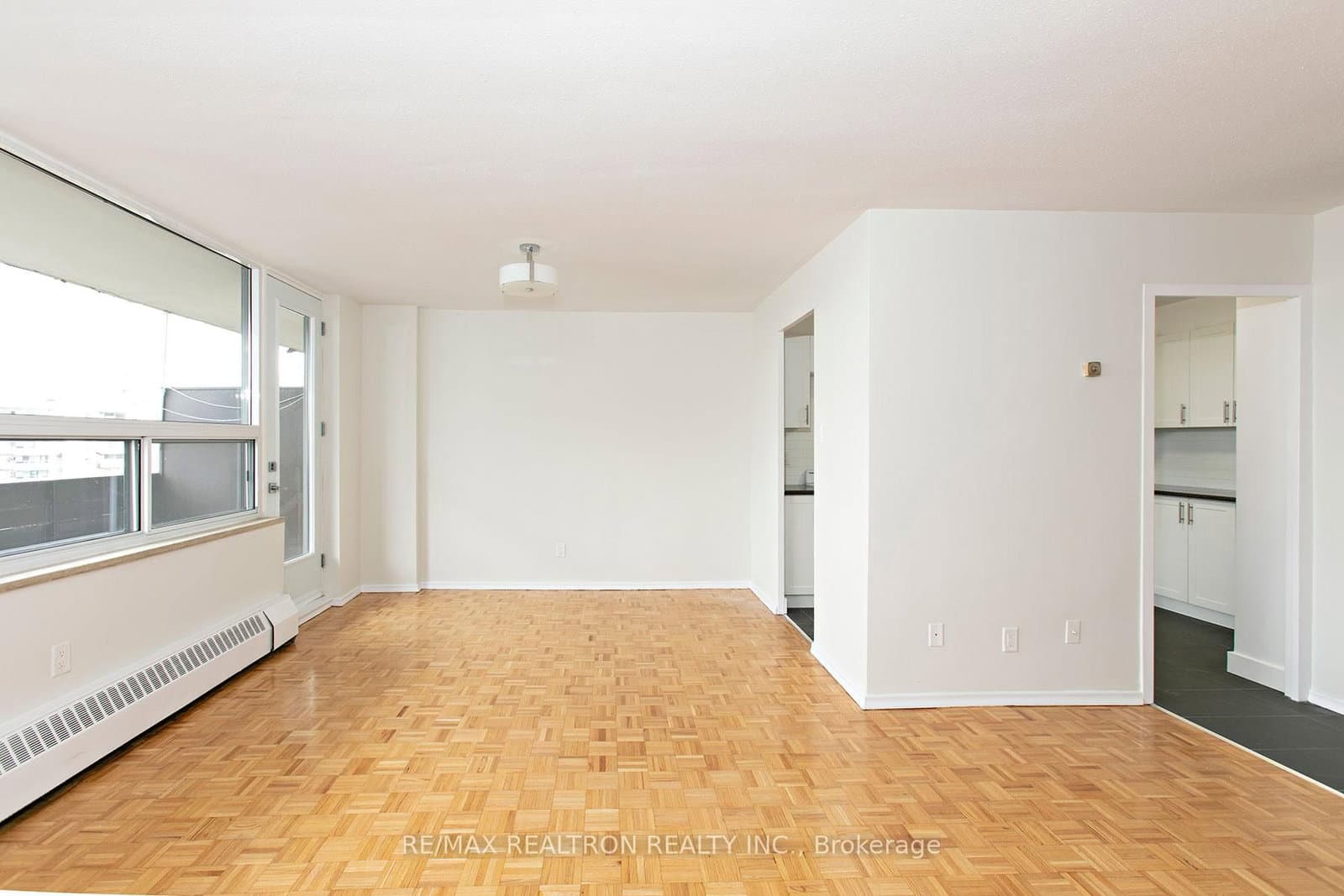 6200 Bathurst Street, Unit 601 - Image 1