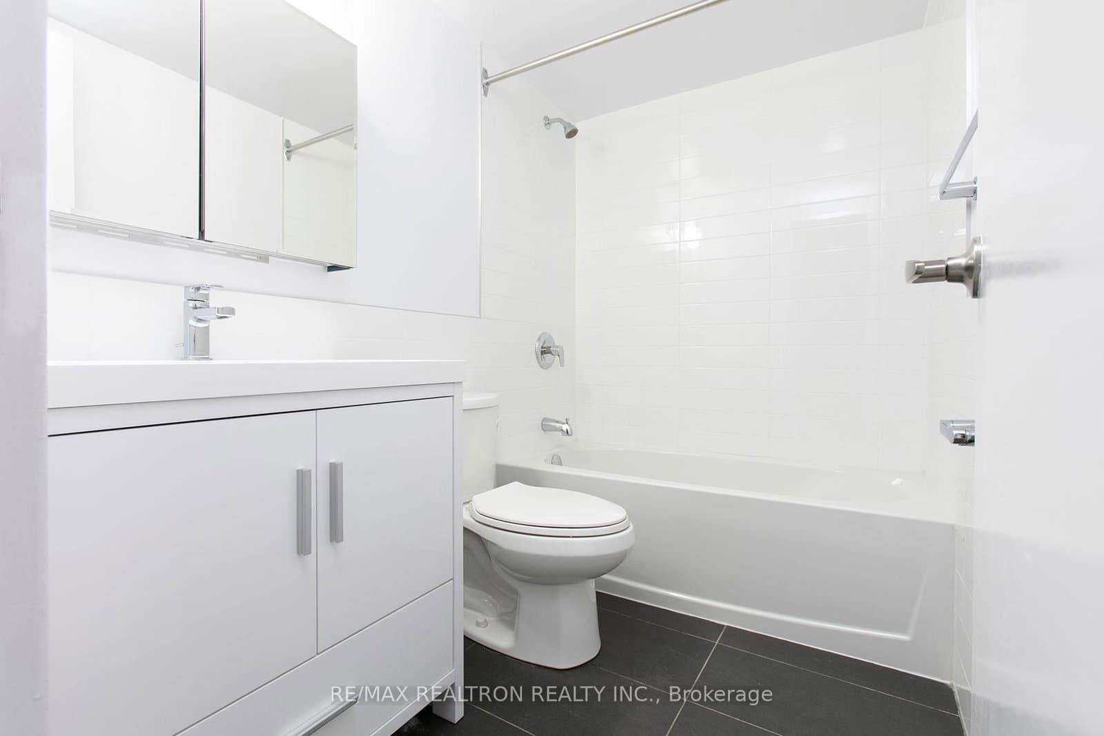 6200 Bathurst Street, Unit 601 thumbnail 9