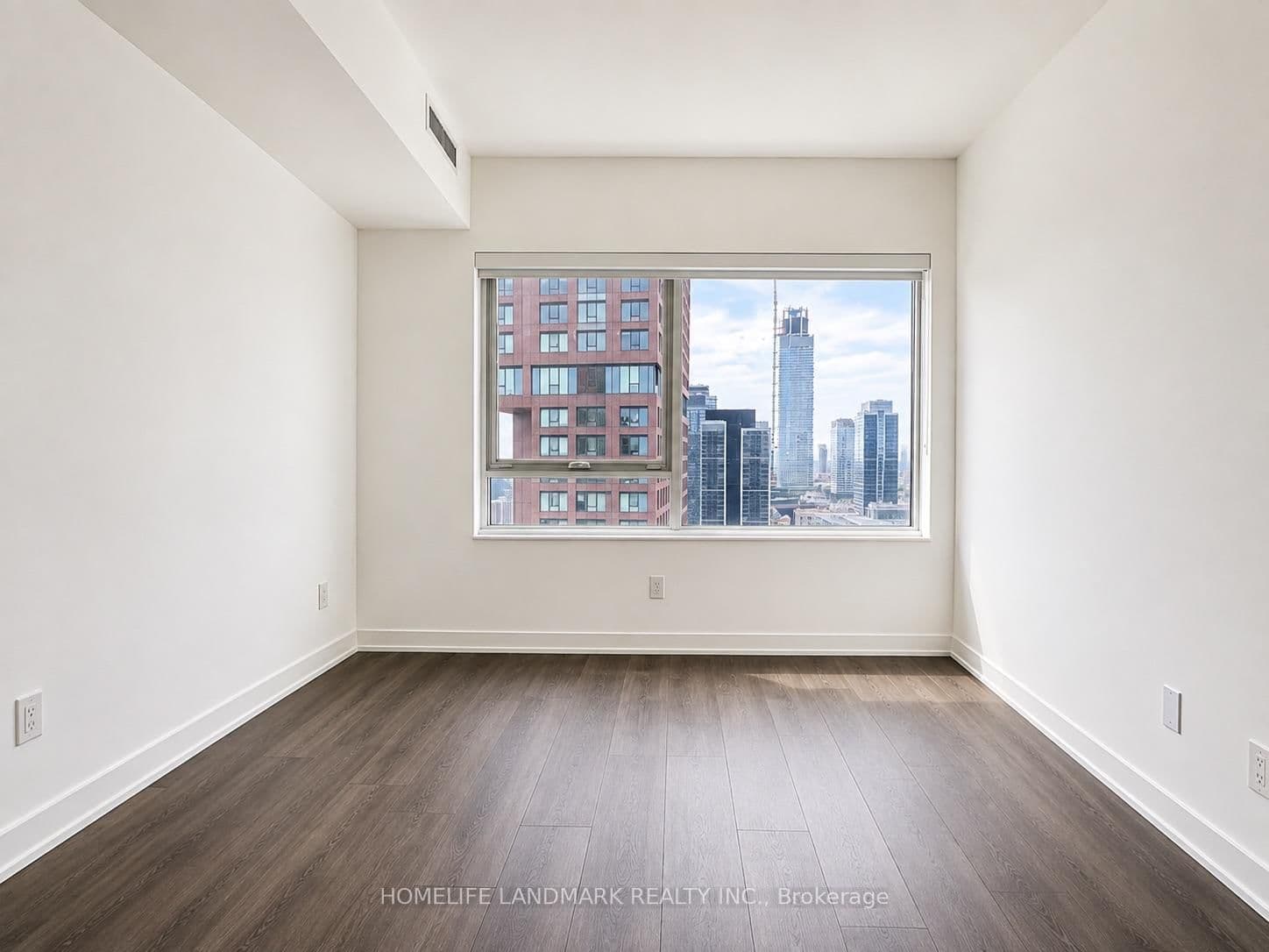 609 Sherbourne Street, Unit 3904 thumbnail 2