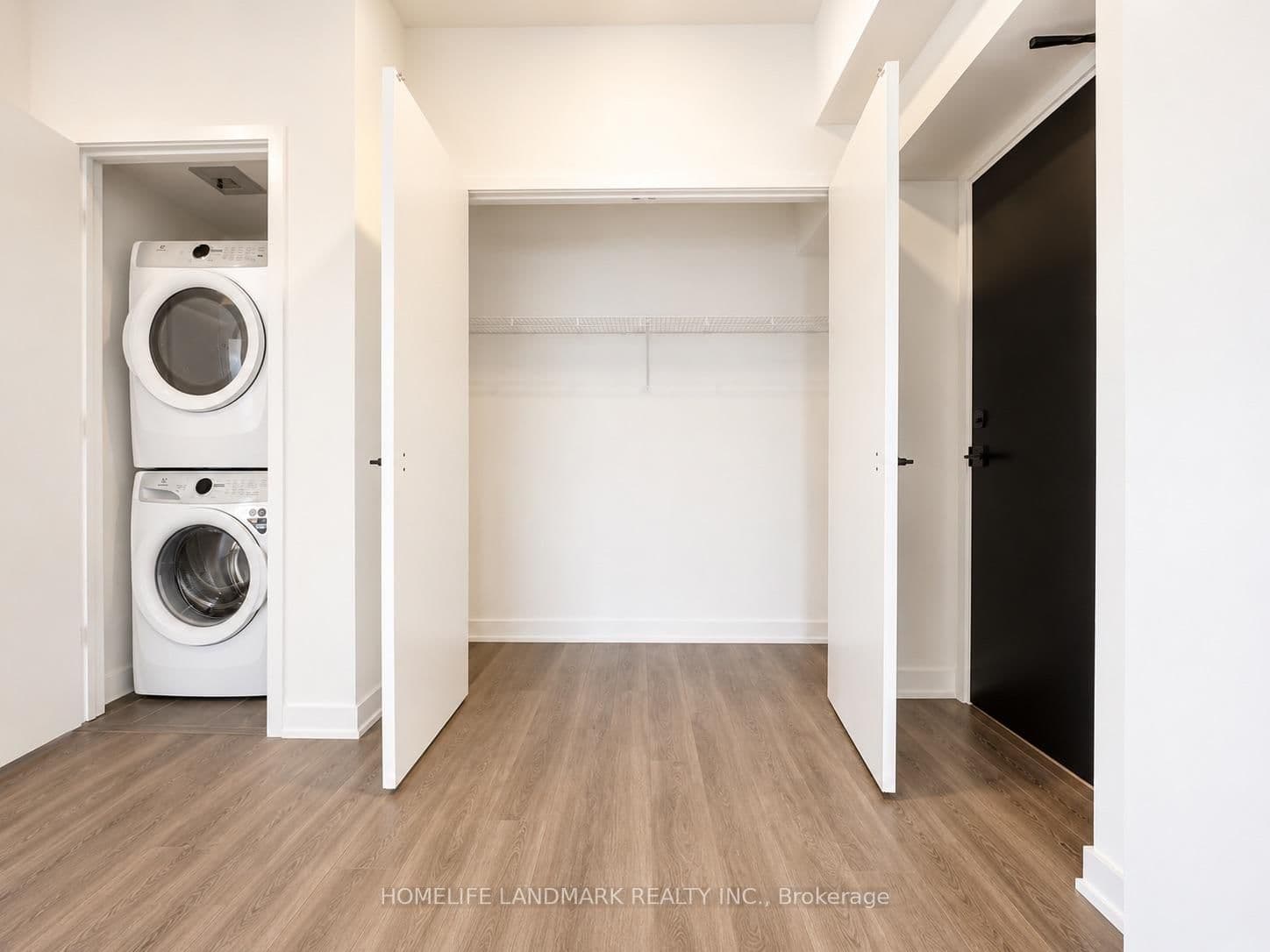 609 Sherbourne Street, Unit 3904 thumbnail 3