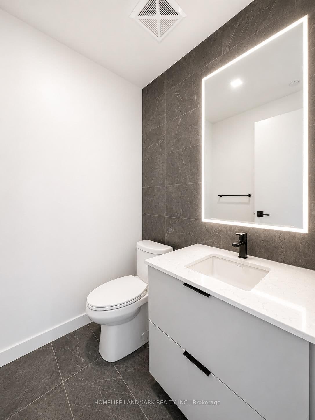 609 Sherbourne Street, Unit 3904 thumbnail 5