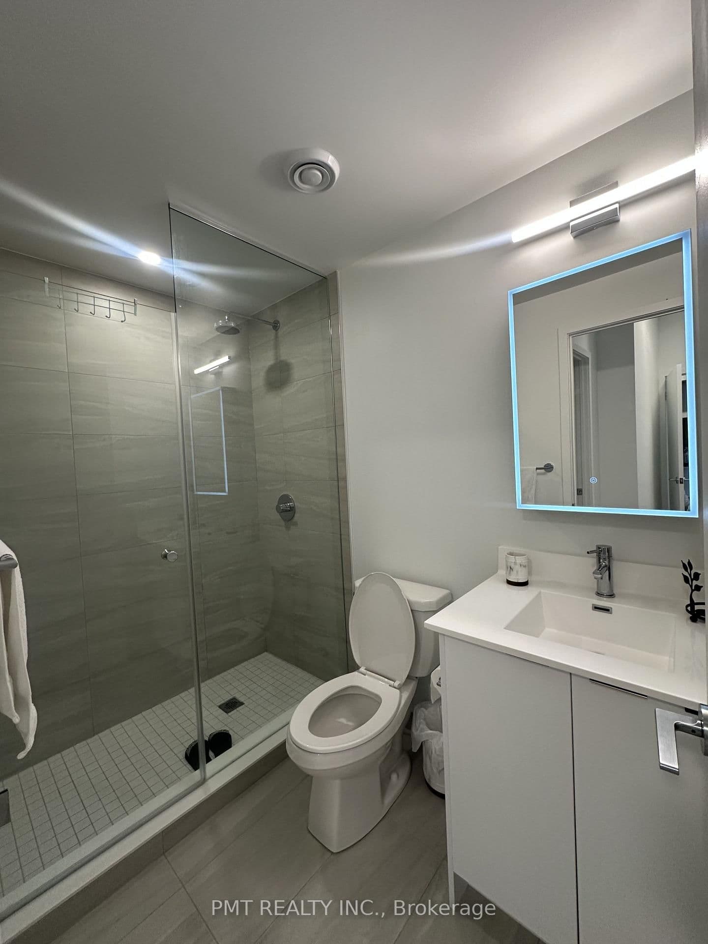 181 Sheppard Avenue E, Unit 801 thumbnail 17