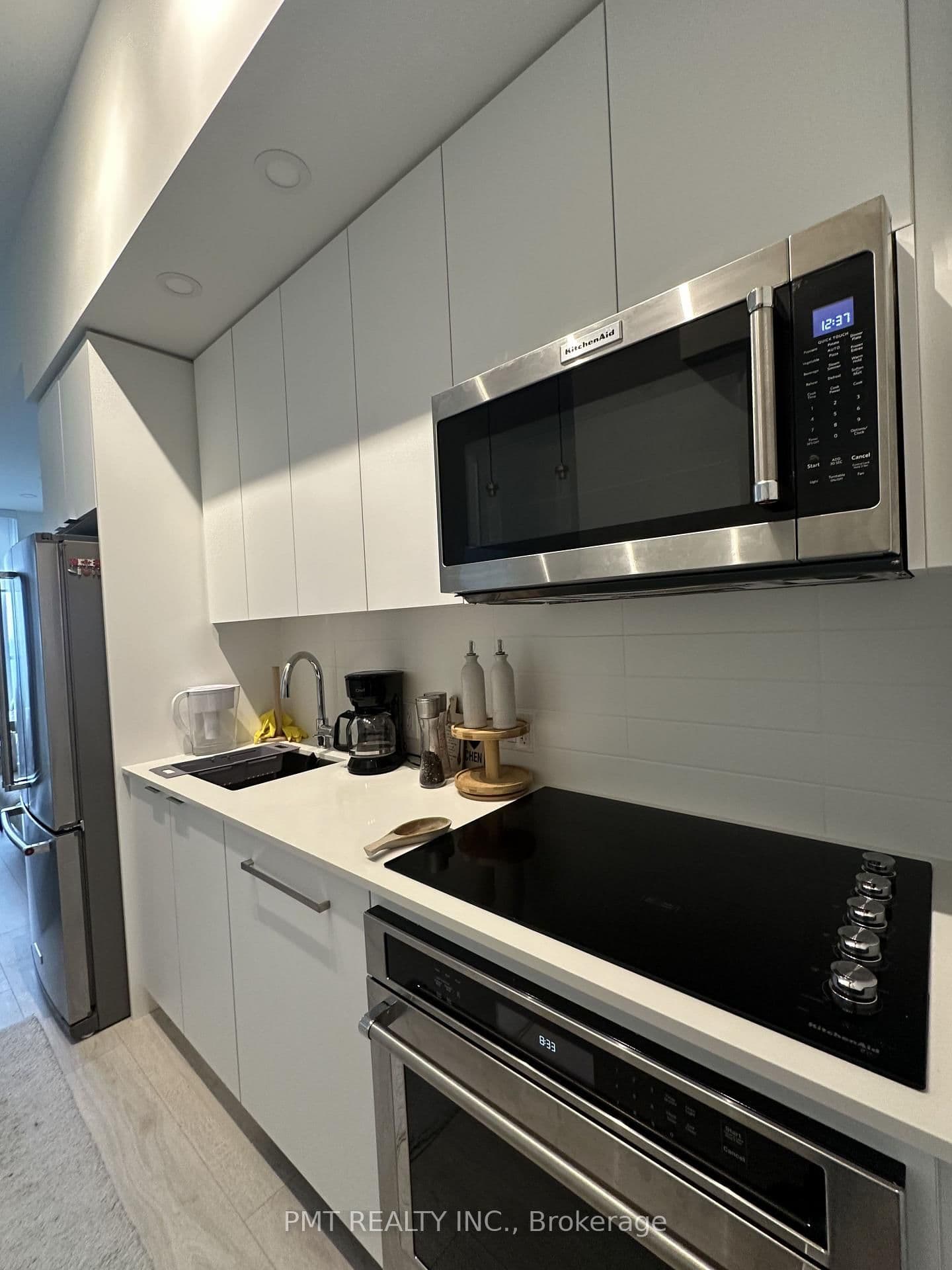 181 Sheppard Avenue E, Unit 801 thumbnail 23