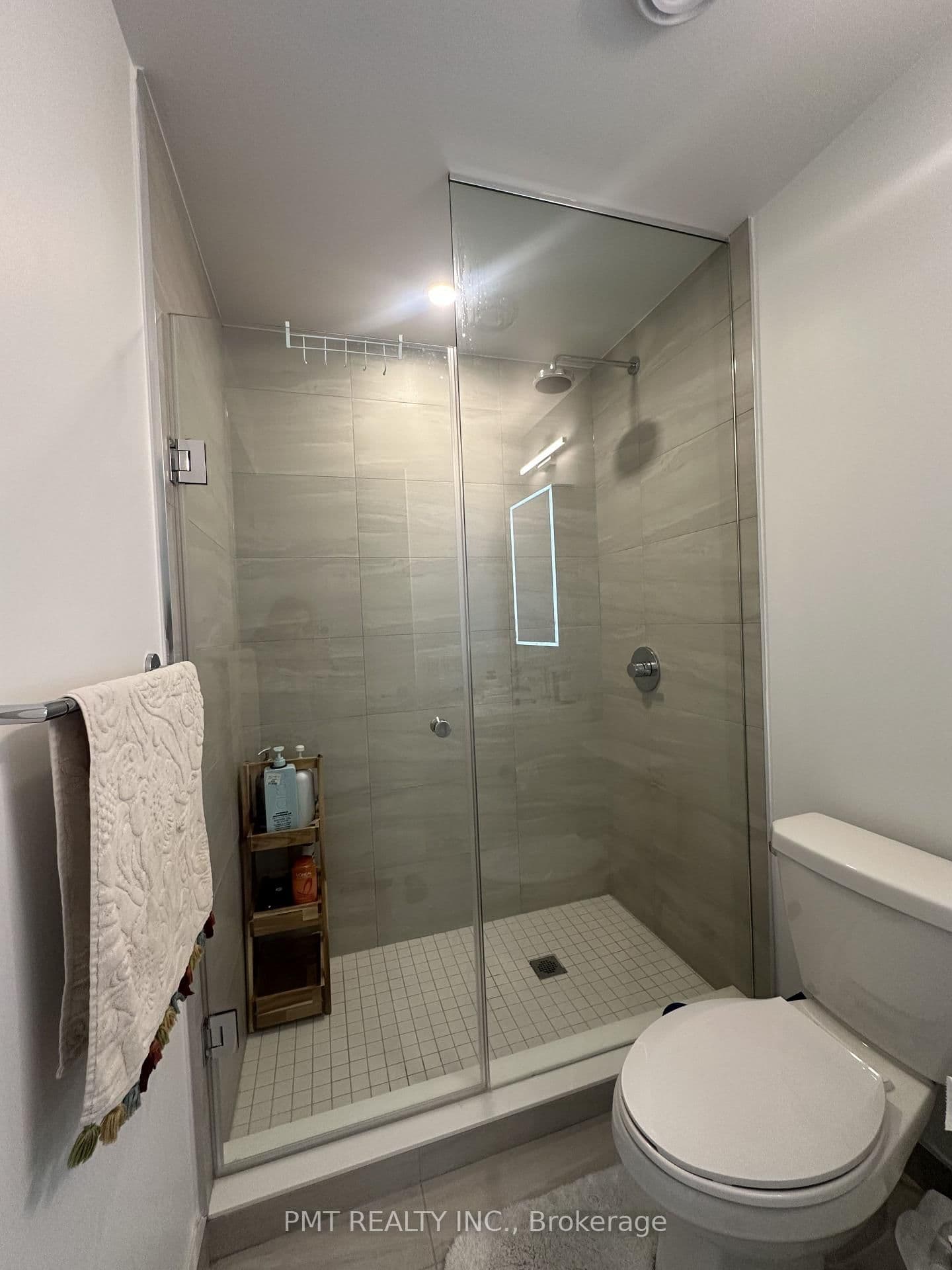 181 Sheppard Avenue E, Unit 801 thumbnail 6