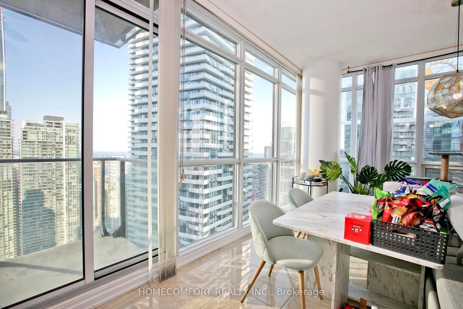 55 Bremner Boulevard, Unit 4107 thumbnail 10