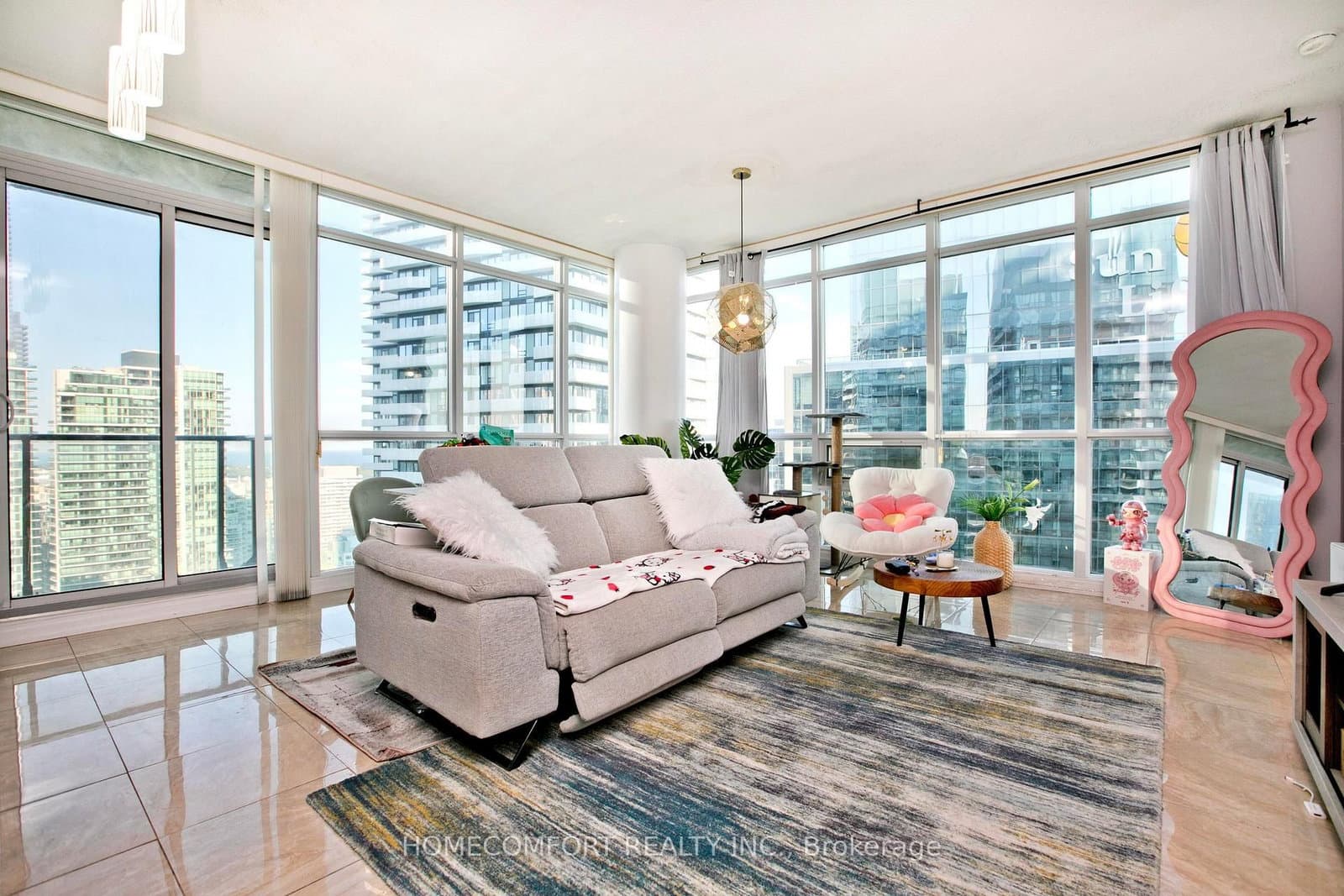 55 Bremner Boulevard, Unit 4107 thumbnail 4