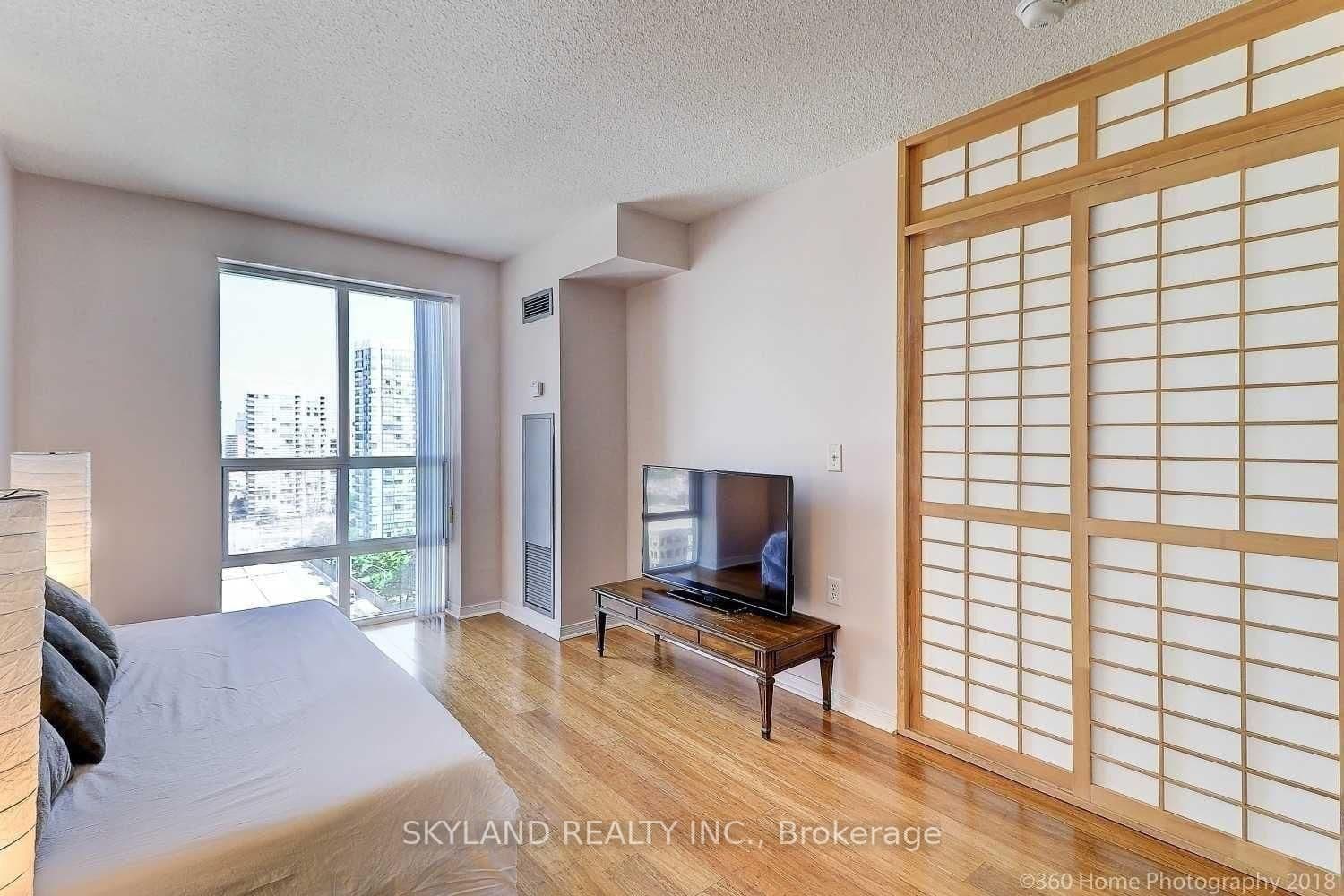 22 Olive Avenue, Unit 1703 thumbnail 10