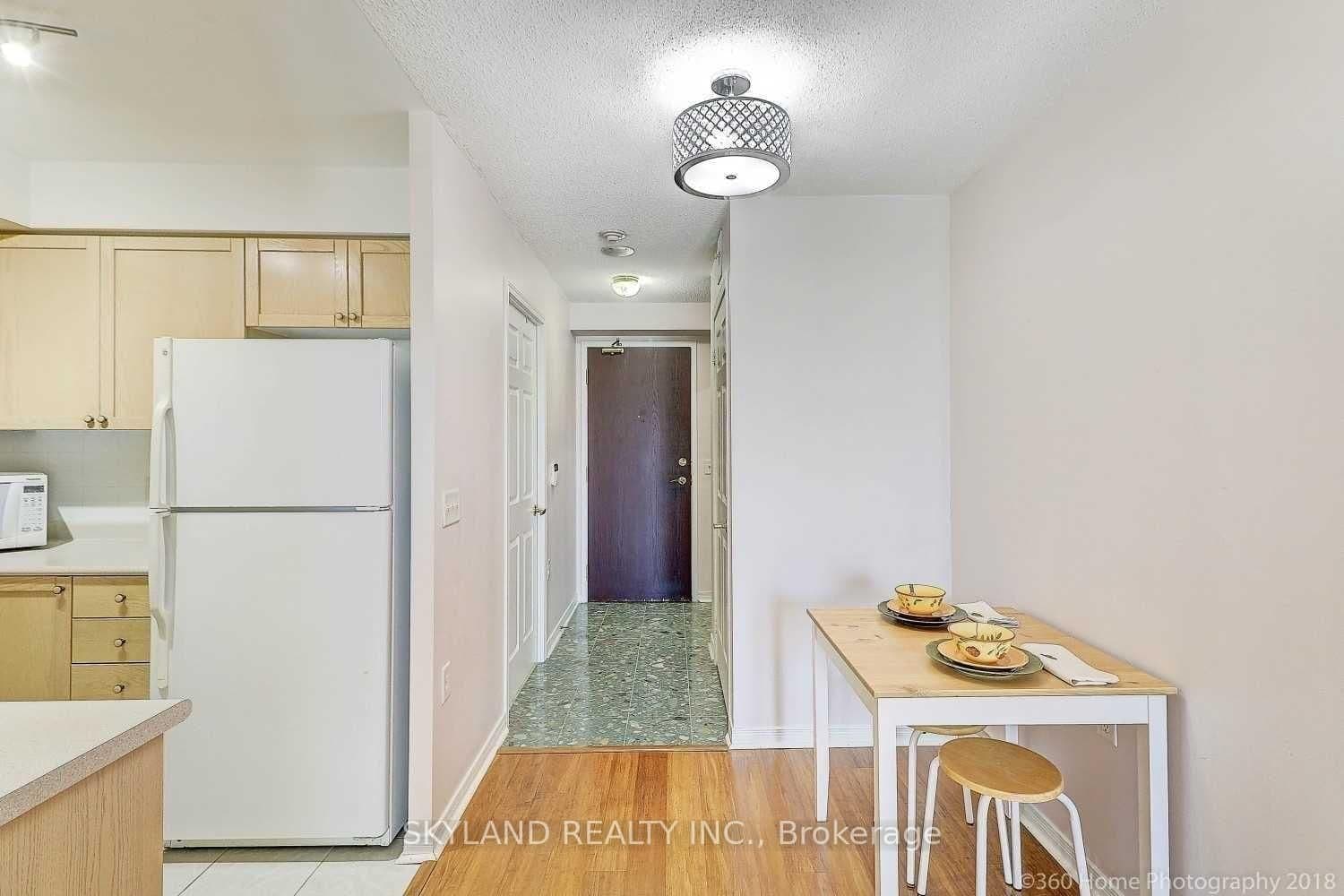 22 Olive Avenue, Unit 1703 thumbnail 8