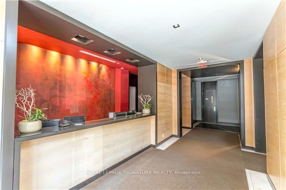 18 Yorkville Avenue, Unit 2205 thumbnail 10