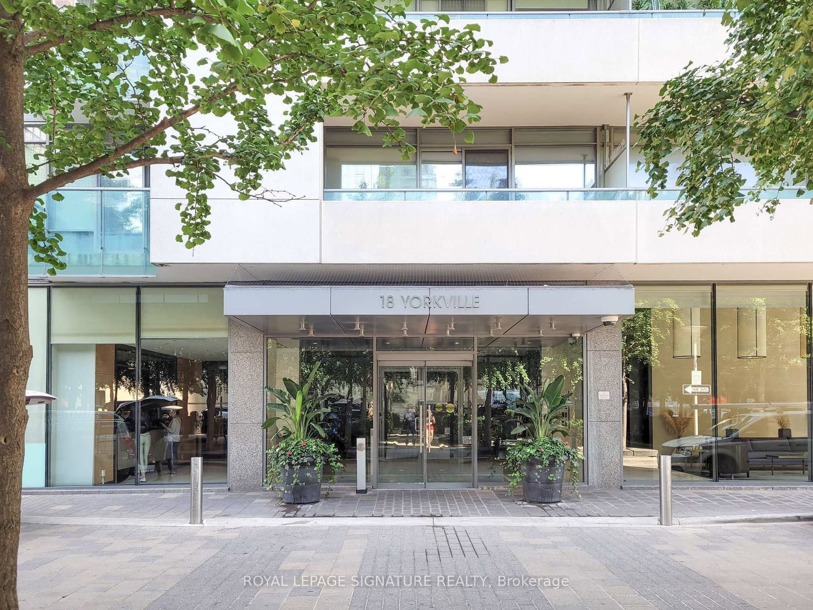18 Yorkville Avenue, Unit 2205 thumbnail 2