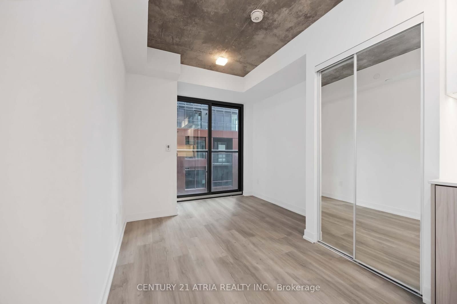28 Eastern Avenue, Unit 502 thumbnail 11