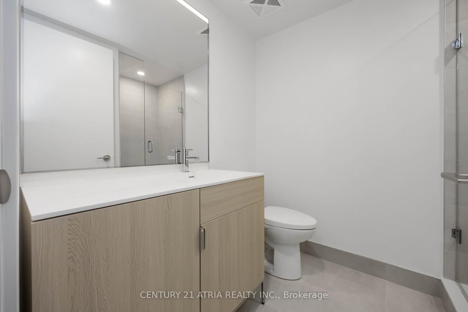 28 Eastern Avenue, Unit 502 thumbnail 12