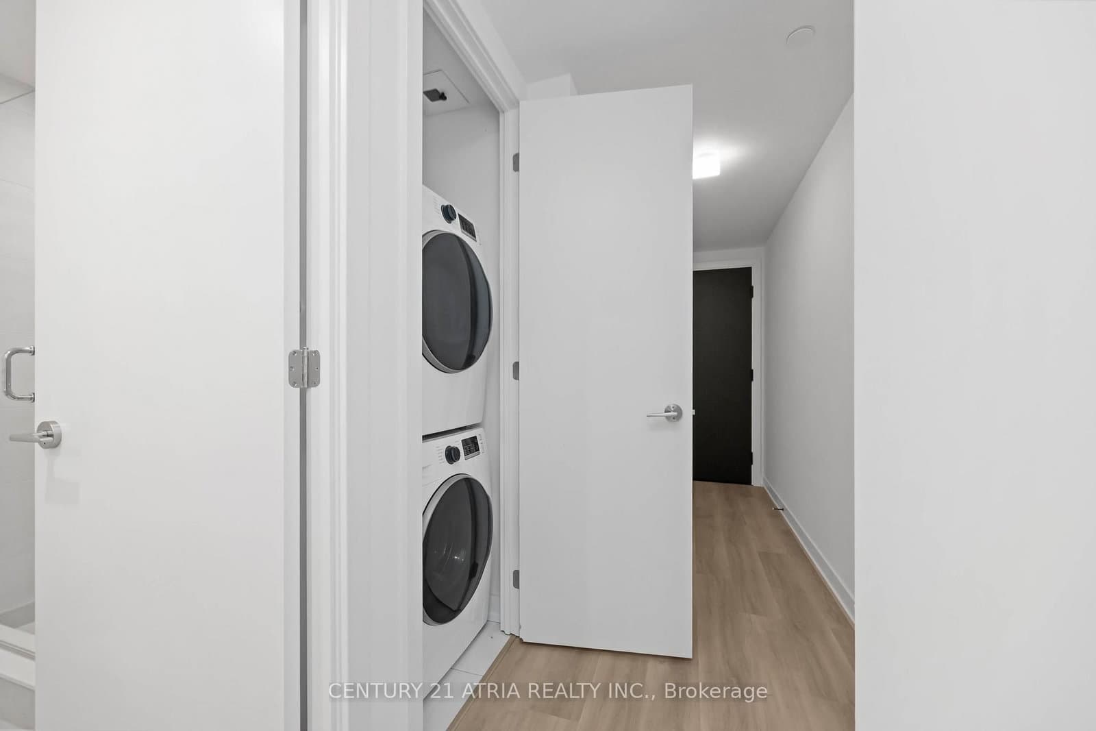 28 Eastern Avenue, Unit 502 thumbnail 13