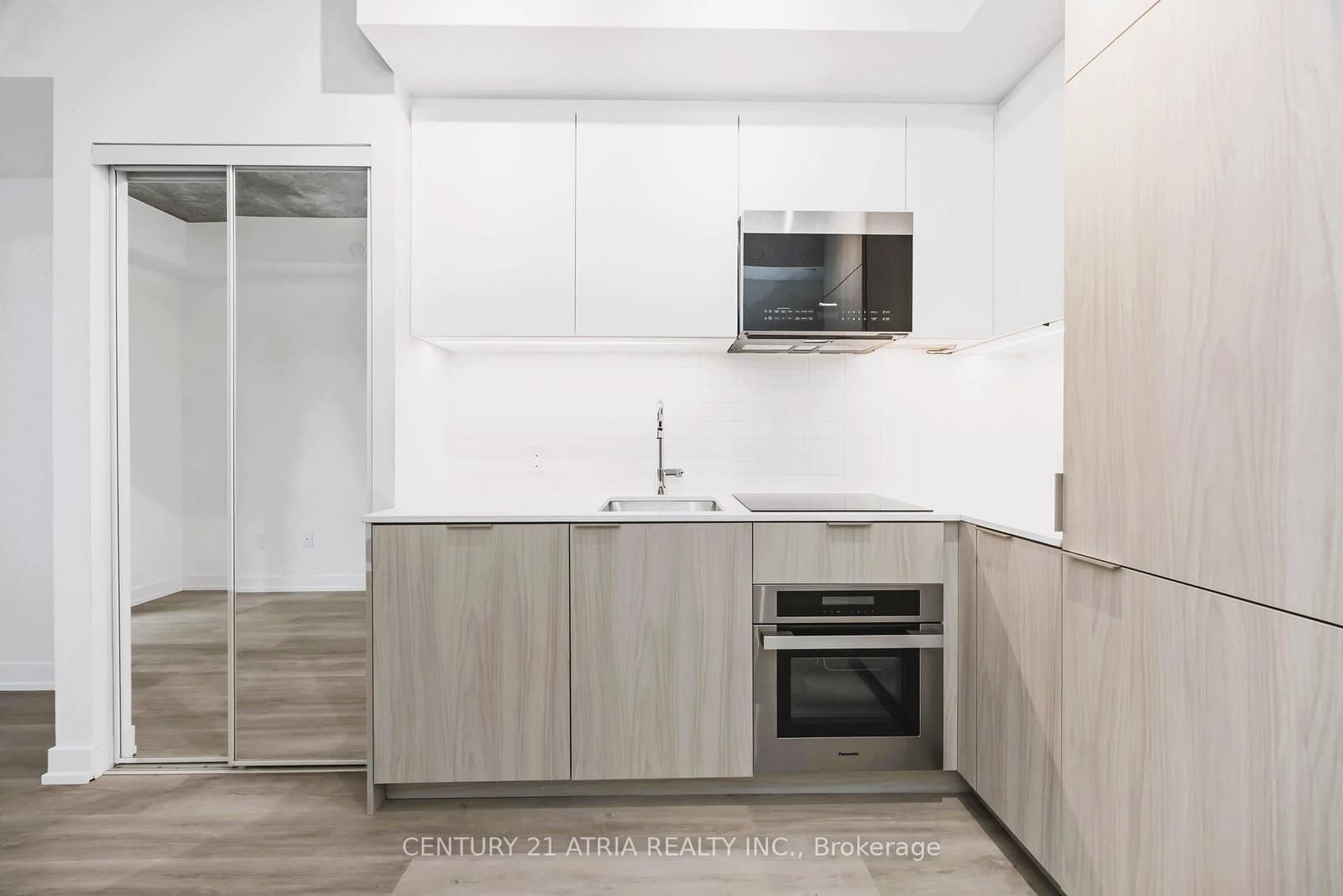 28 Eastern Avenue, Unit 502 thumbnail 5