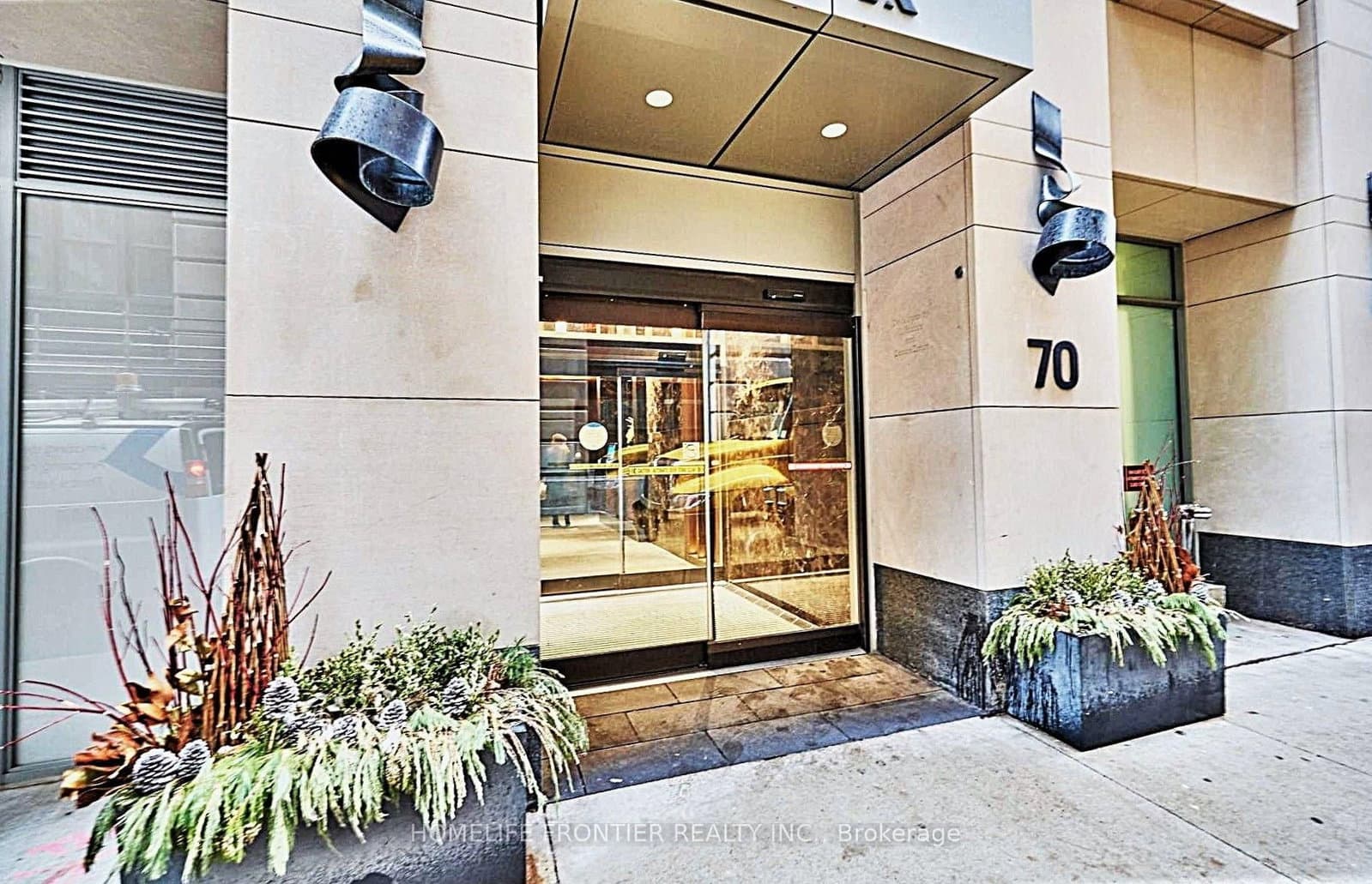 70 Temperance Street, Unit 607 thumbnail 2