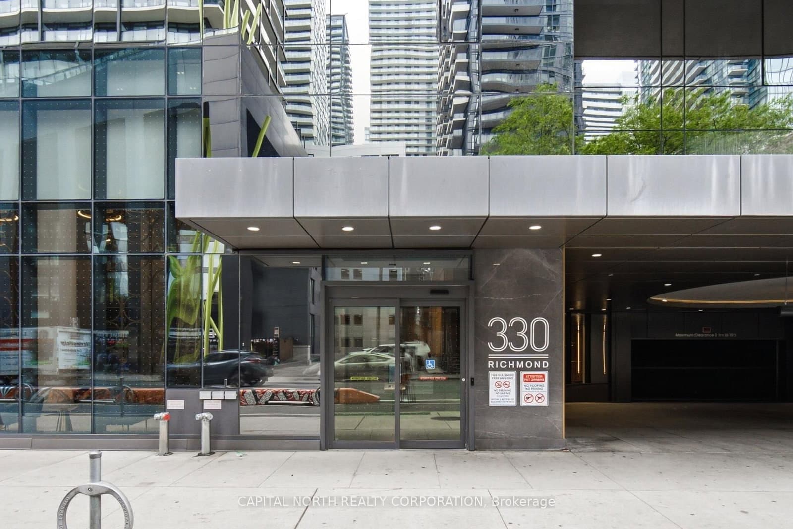 330 Richmond Street W, Unit 1612 thumbnail 2