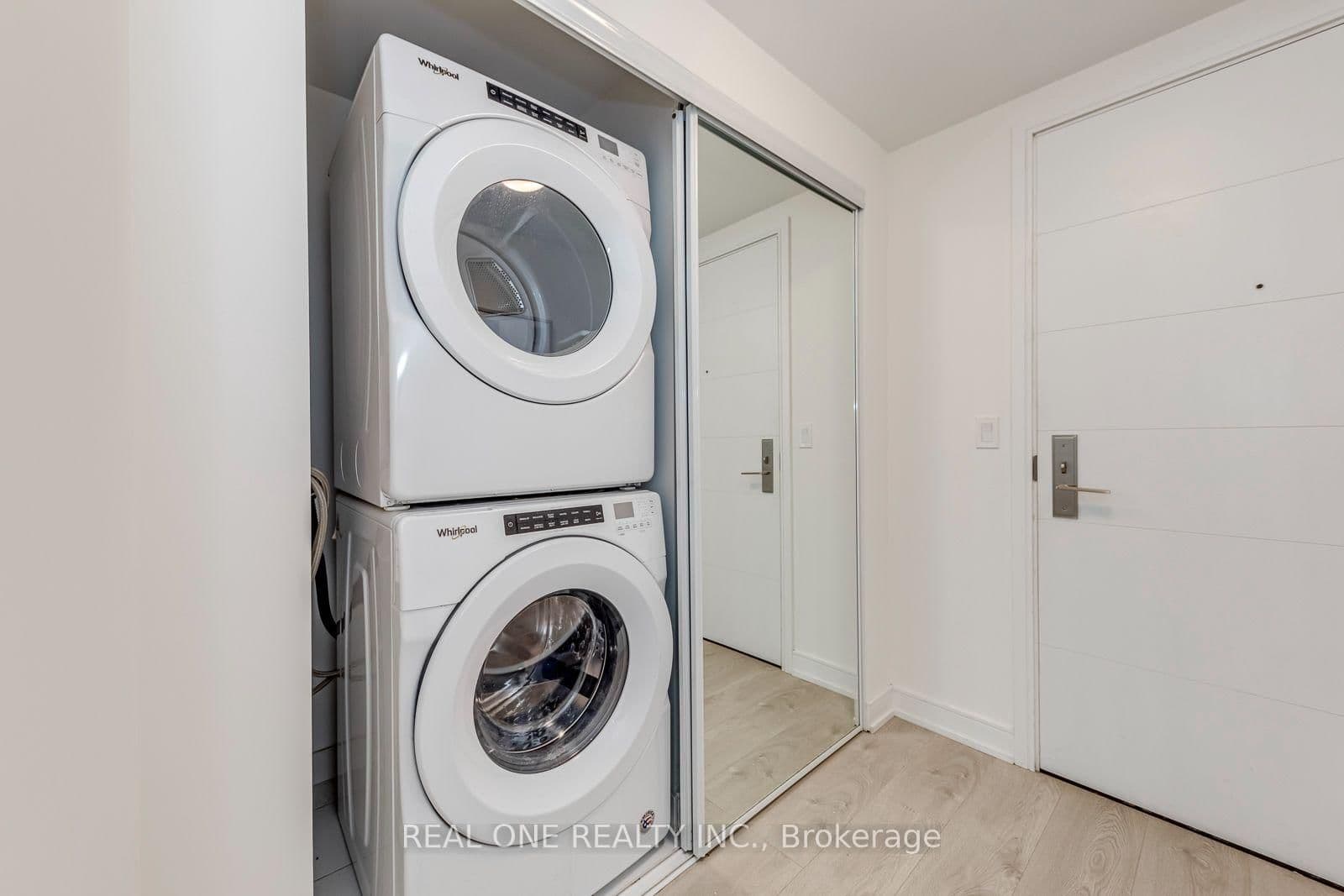 50 Wellesley Street E, Unit 3706 thumbnail 28