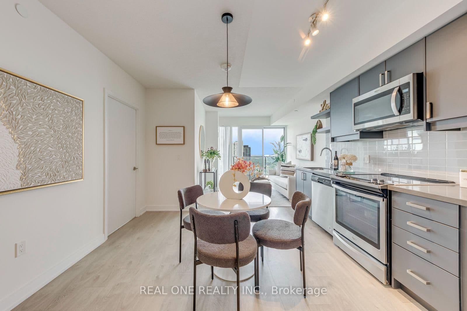 50 Wellesley Street E, Unit 3706 thumbnail 9