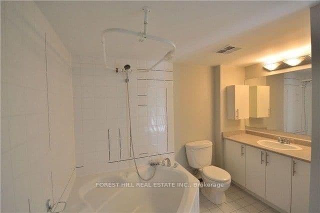 92 King Street E, Unit 211 thumbnail 11