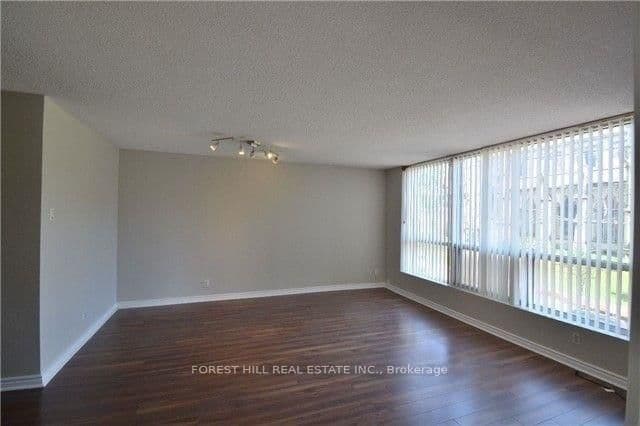 92 King Street E, Unit 211 thumbnail 2