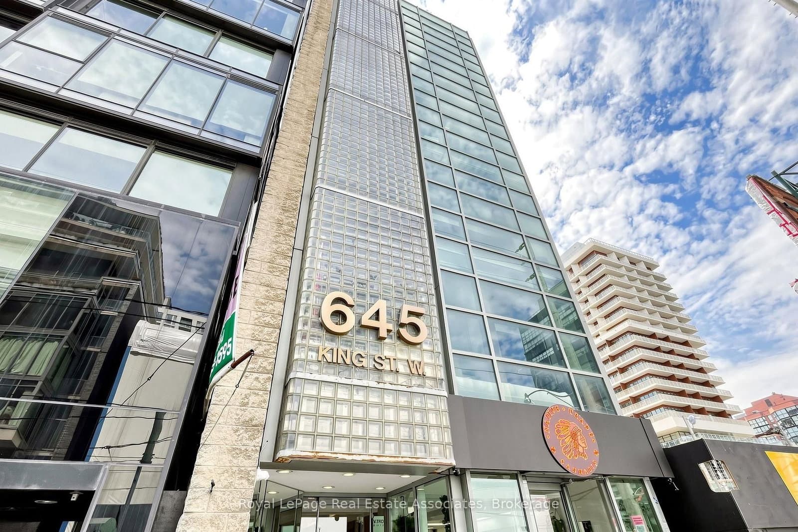 645 King Street W, Unit Second Level - Image 1