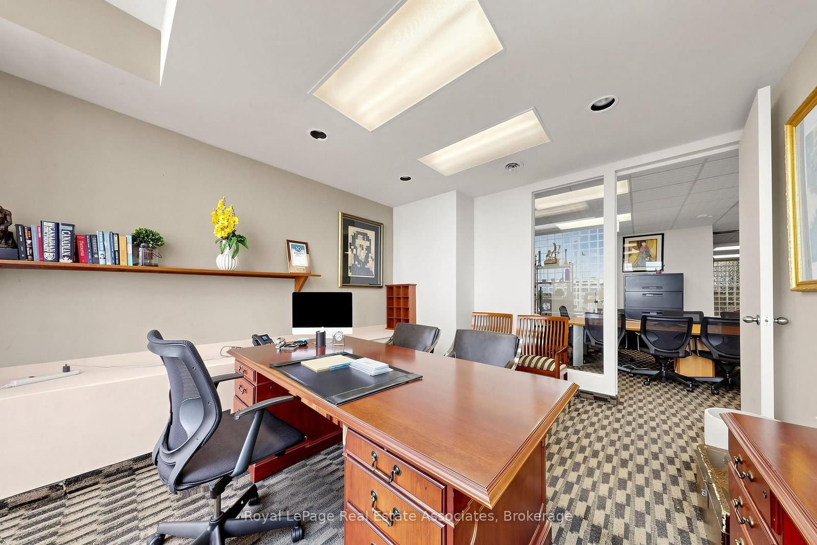 645 King Street W, Unit Second Level thumbnail 11