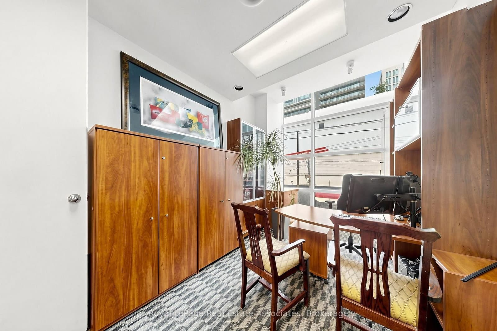 645 King Street W, Unit Second Level thumbnail 14