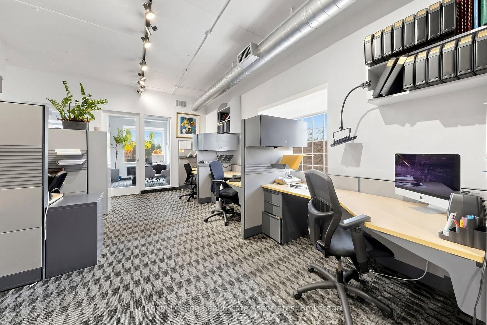 645 King Street W, Unit Second Level thumbnail 19
