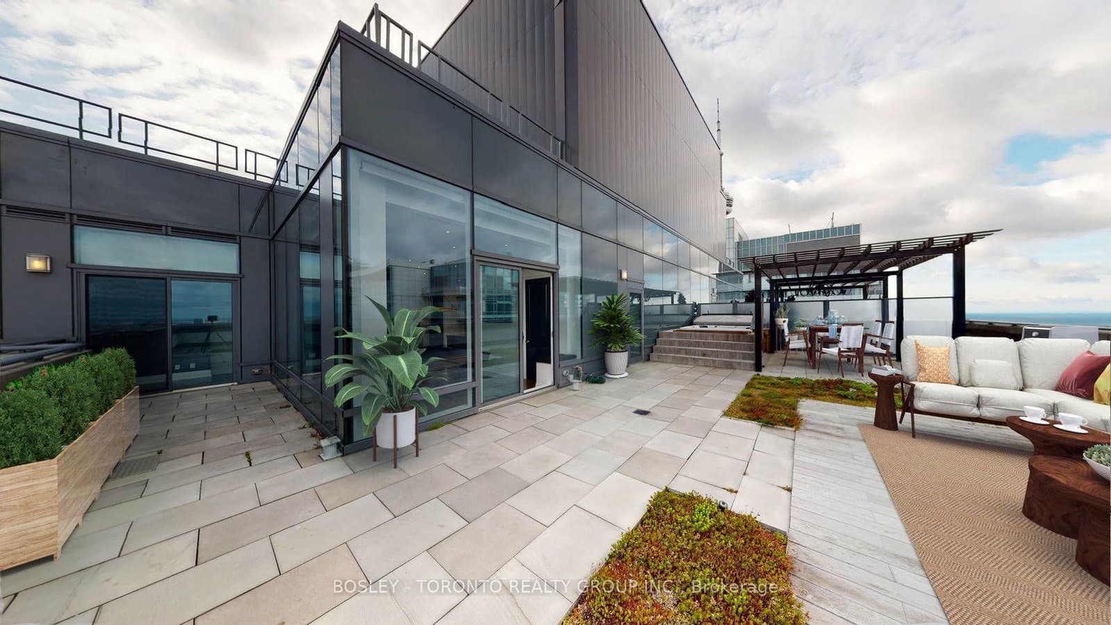 295 Adelaide Street W, Unit PH01 thumbnail 18